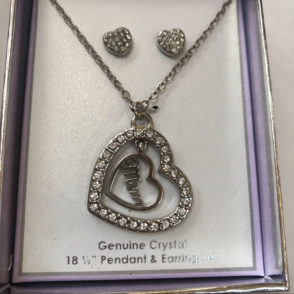 Mom Crystal Heart Necklace/ Earring Set‎ NWT